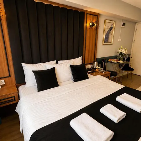 Hotel Luka *