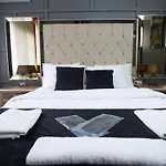 Luka Ξενοδοχείο