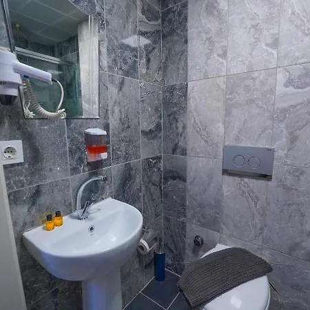 Luka Otel