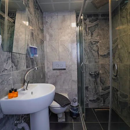 Otel Luka *